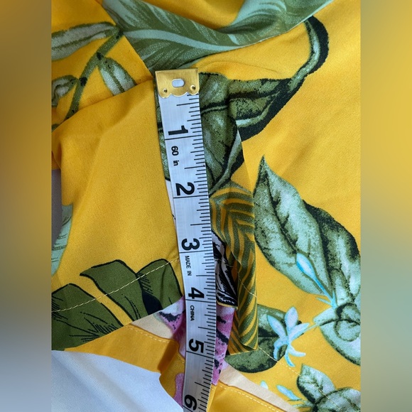 NWOT Tropical Drawstring Shorts - Picture 8 of 10